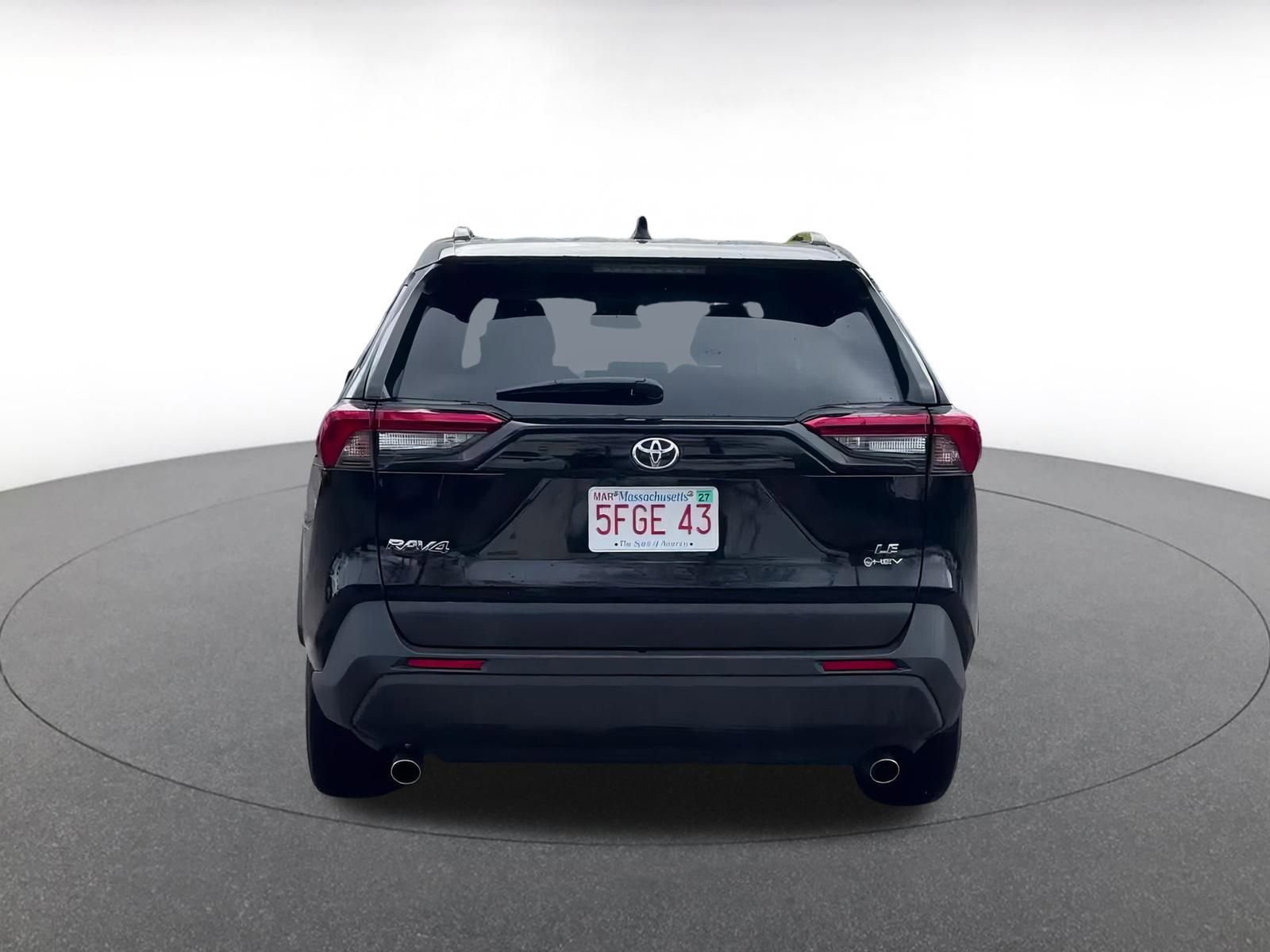 Used 2025 Toyota RAV4 LE image 12