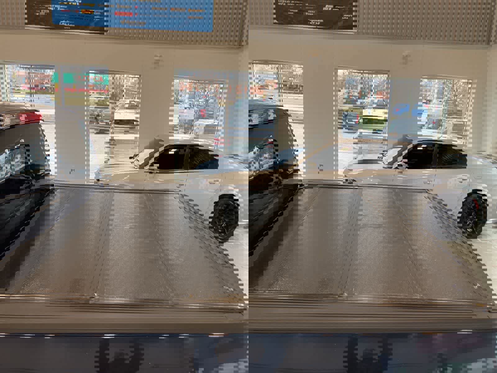 Used 2019 Ford F150 Platinum w/ Technology Package image 39