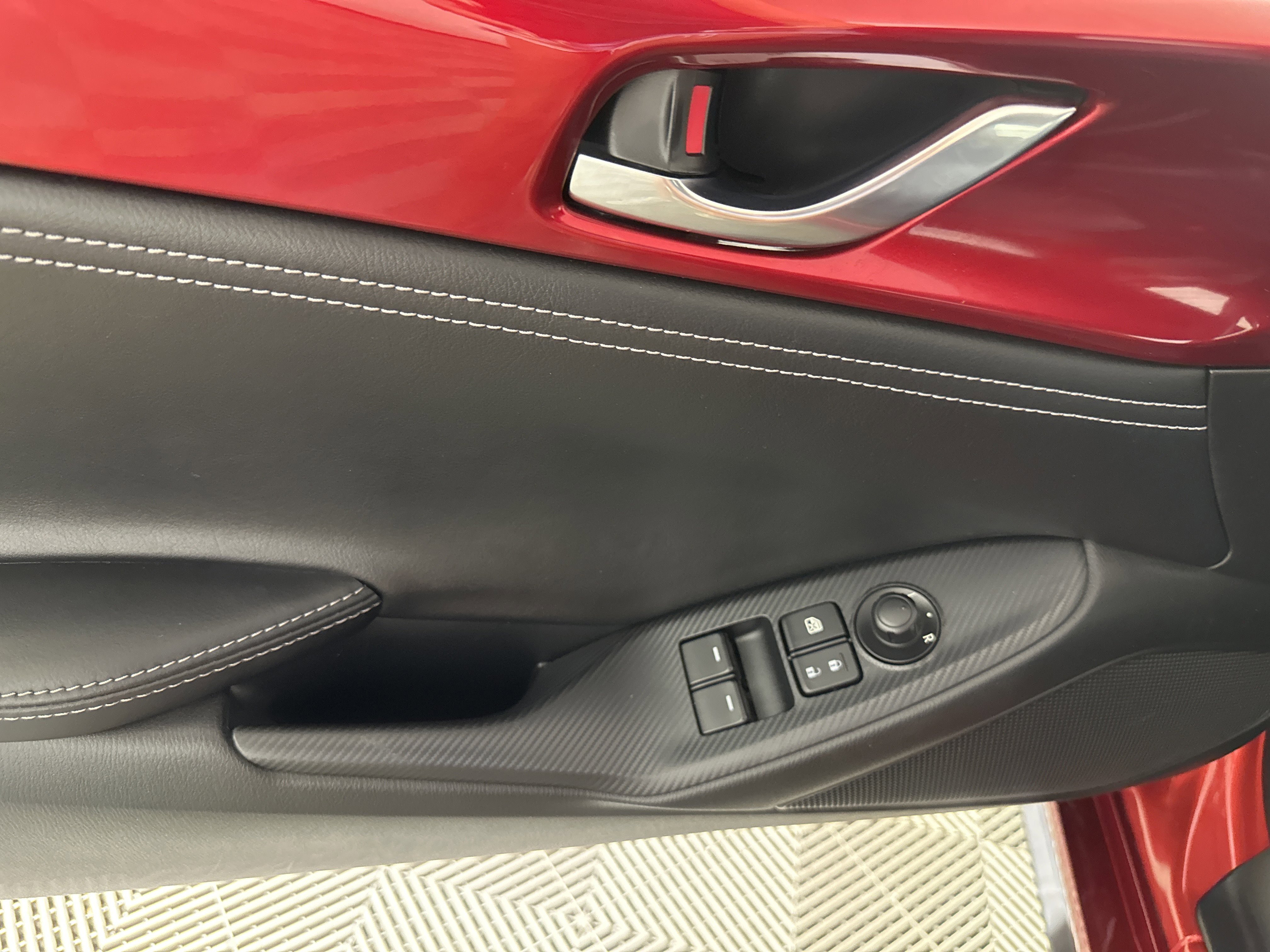 Used 2023 MAZDA MX-5 Miata Grand Touring w/ Weather Package image 11