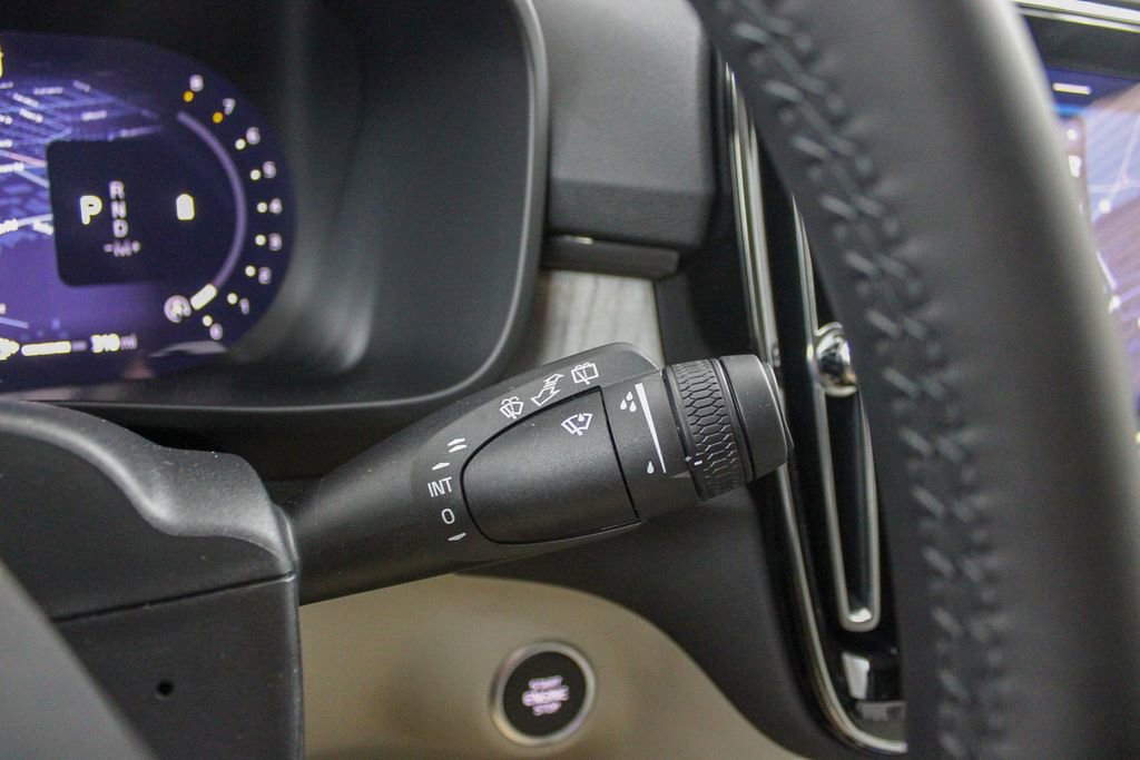New 2026 Volvo XC40 B4 Plus w/ Protection Package Premier FWD image 16
