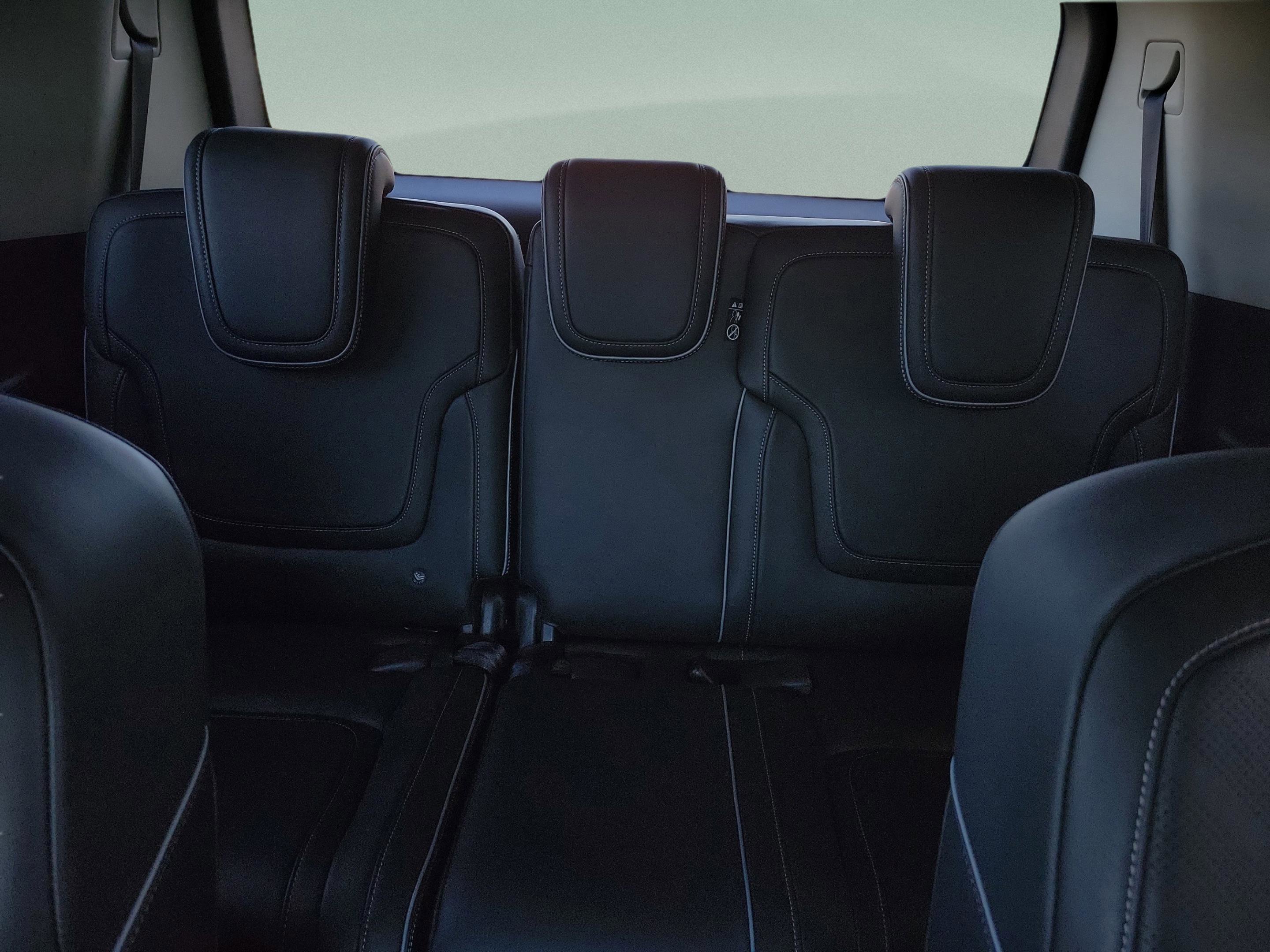 Certified 2025 INFINITI QX80 Luxe image 27