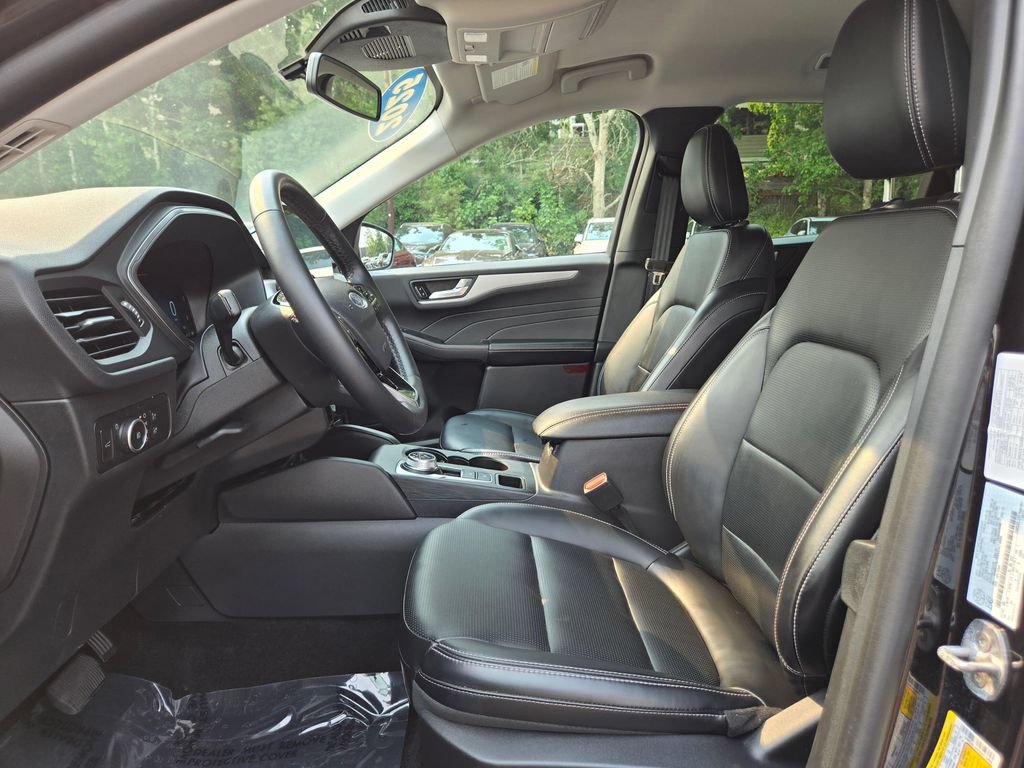 Used 2025 Ford Escape Platinum AWD/4WD image 19