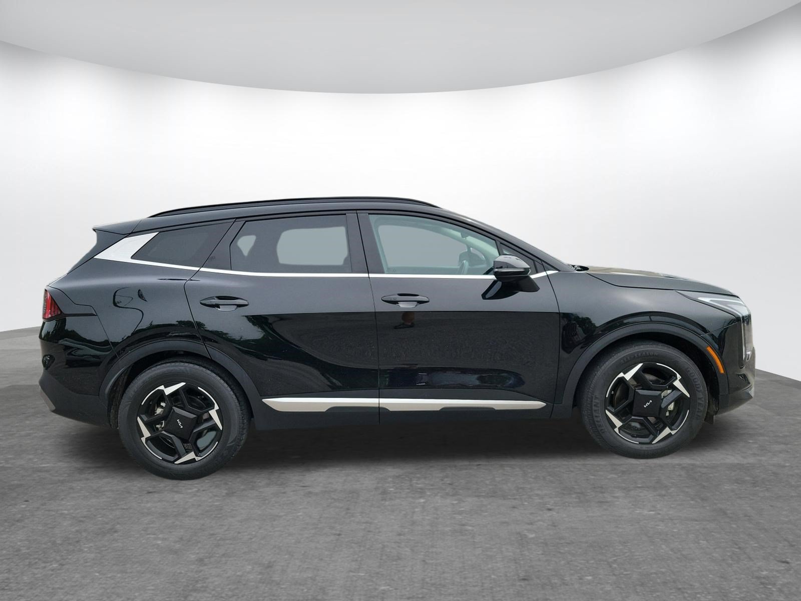 Used 2026 Kia Sportage EX w/ EX Panorama Roof Package FWD video 2