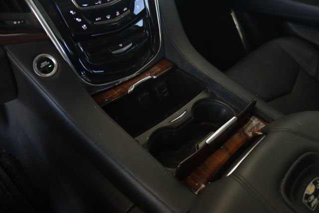 Used 2015 Cadillac Escalade Premium image 19