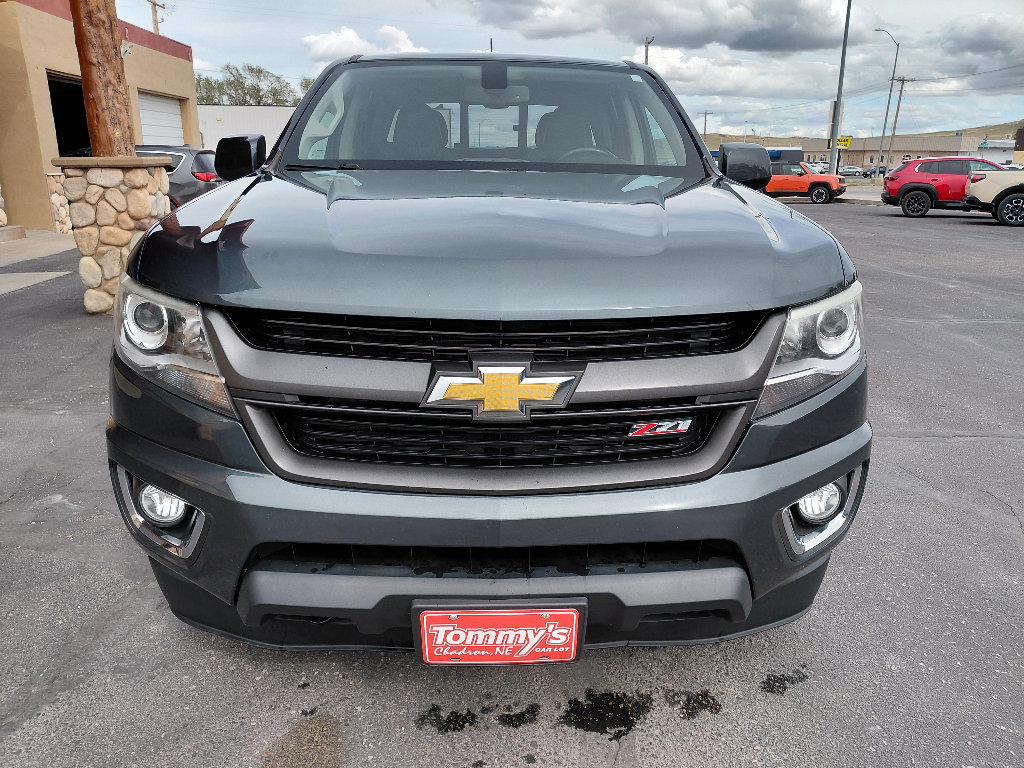 Used 2017 Chevrolet Colorado Z71 AWD/4WD image 3