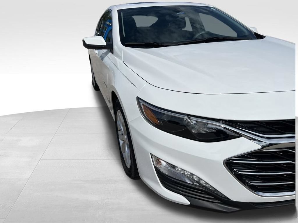 Used 2019 Chevrolet Malibu LT FWD image 14