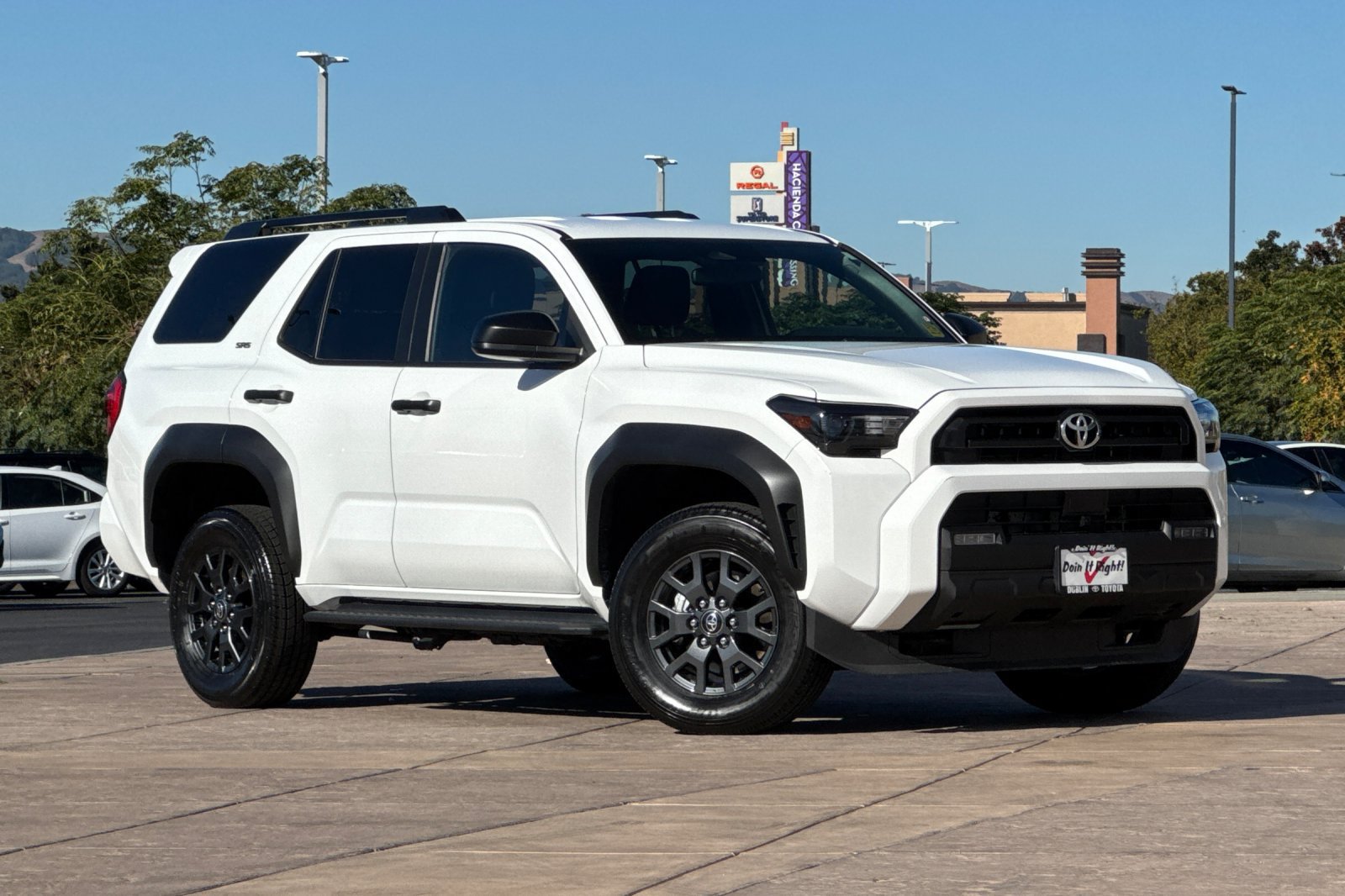 Certified 2025 Toyota 4Runner SR5 AWD/4WD image 2