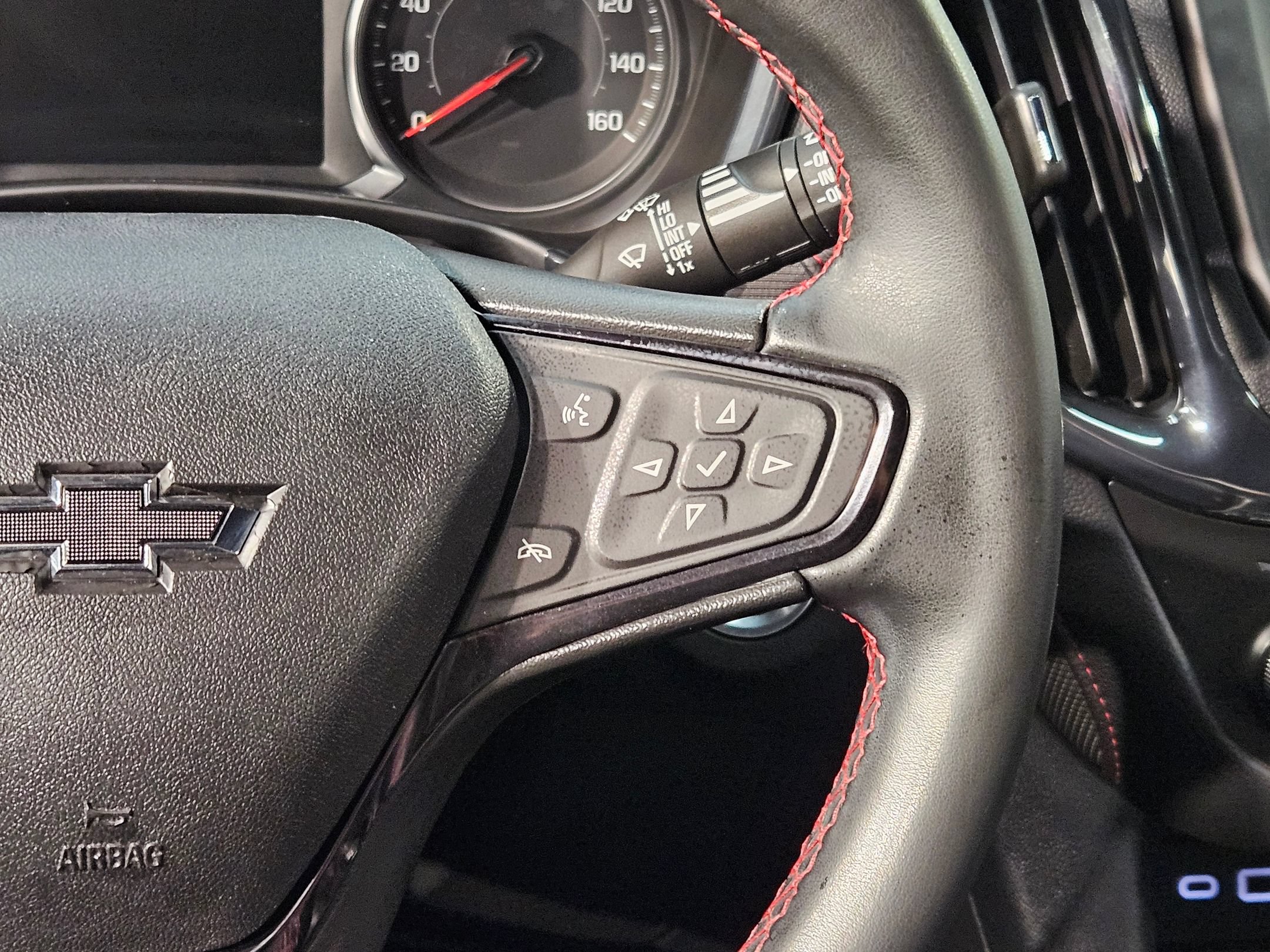Used 2023 Chevrolet Equinox RS AWD/4WD image 29