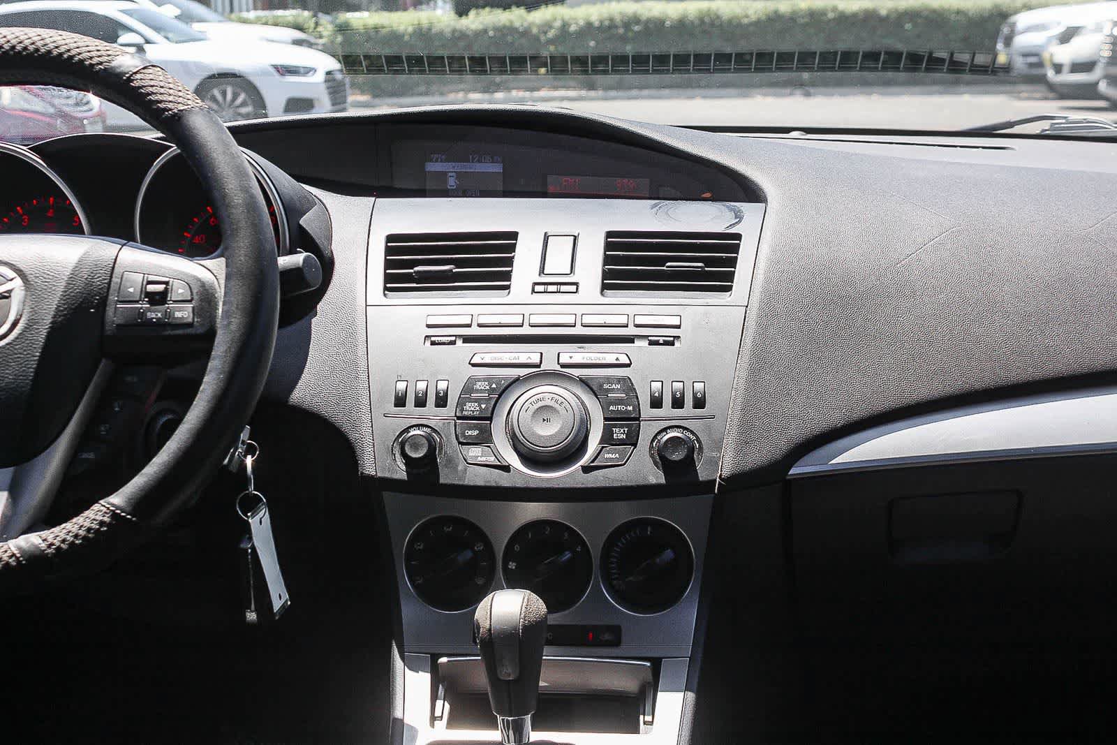 Used 2011 MAZDA MAZDA3 s Sport FWD image 16