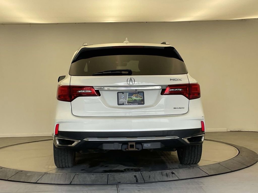 Used 2017 Acura MDX SH-AWD w/ Tech & Entertainment image 4
