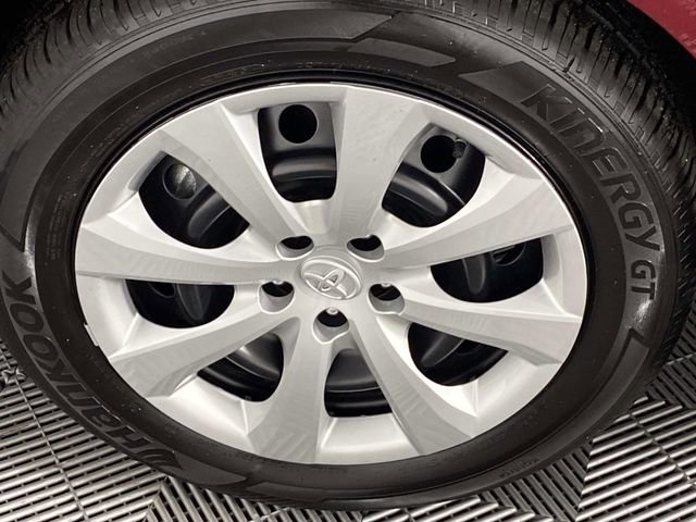 Used 2025 Toyota Corolla LE image 25