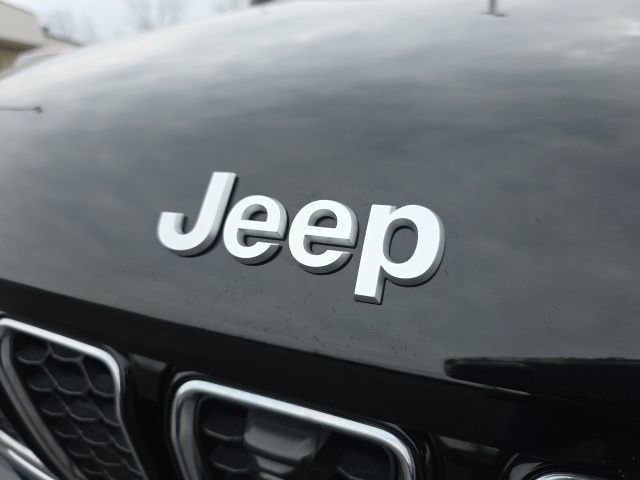 Used 2024 Jeep Grand Cherokee Overland w/ Adv Protech Group III image 63