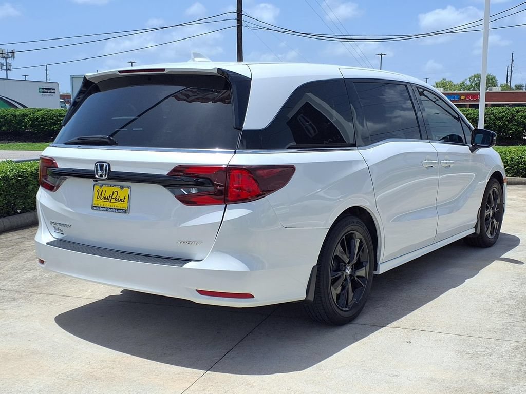 Used 2023 Honda Odyssey Sport image 2