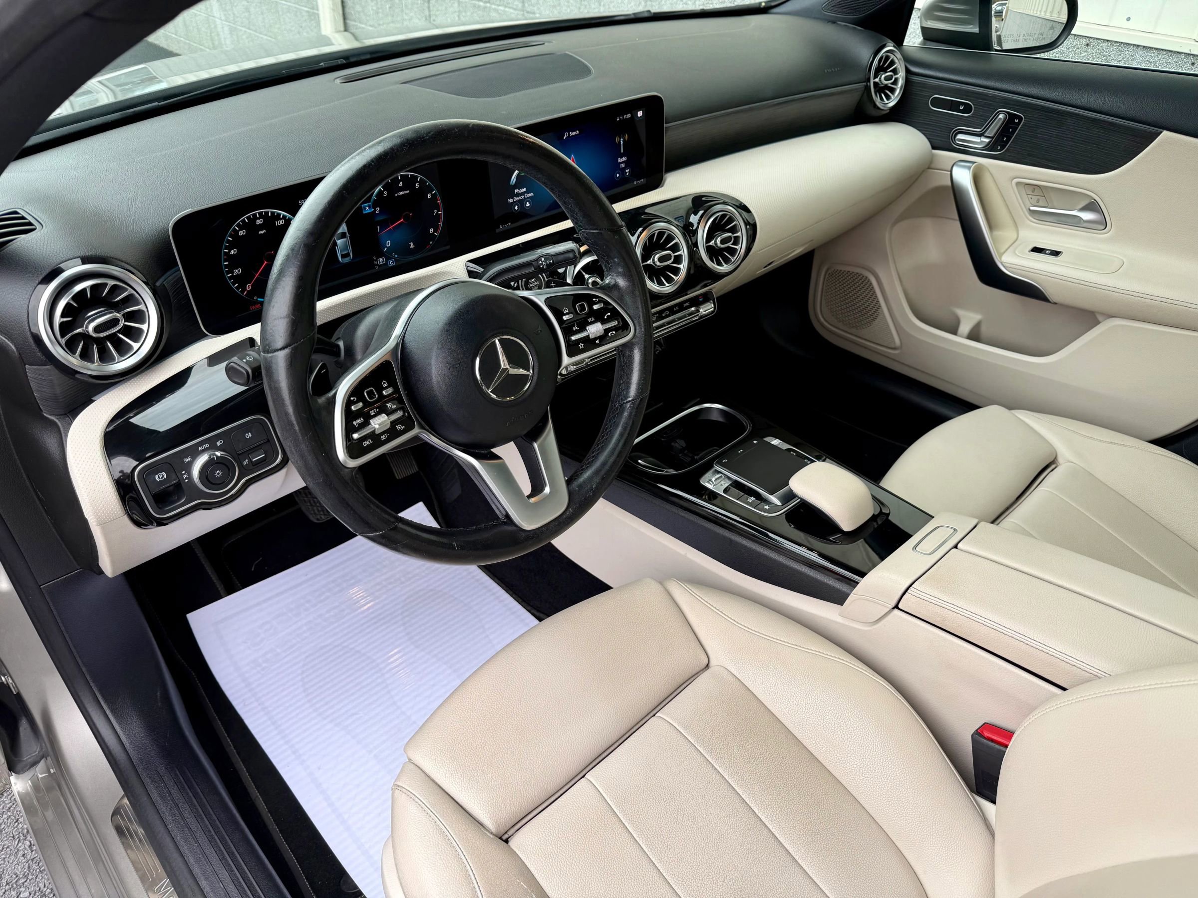 Used 2019 Mercedes-Benz A 220 4MATIC image 27