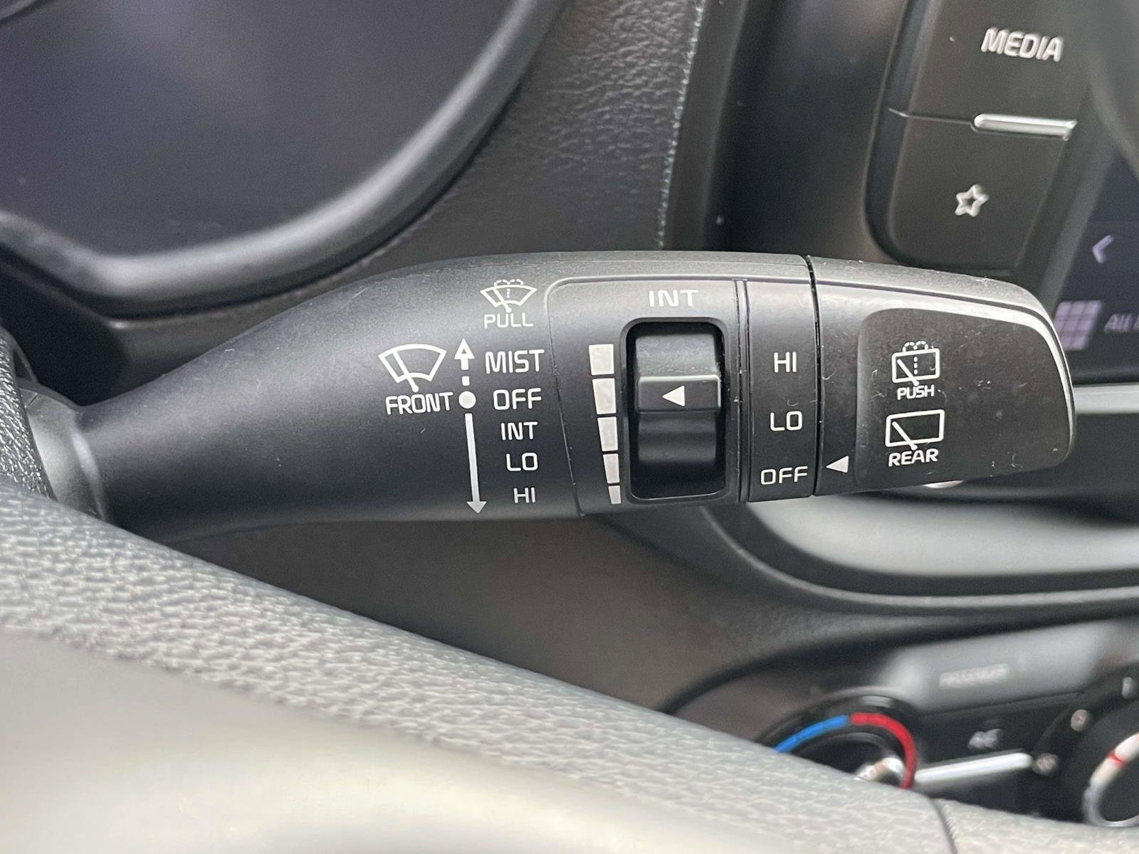 Used 2022 Kia Soul LX image 18
