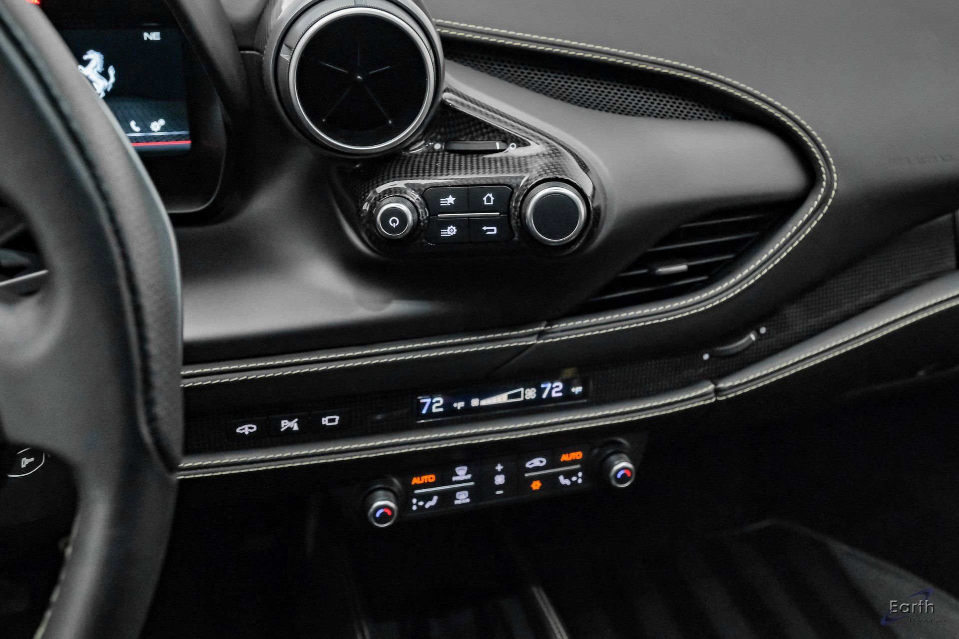 Used 2022 Ferrari F8 Tributo image 91