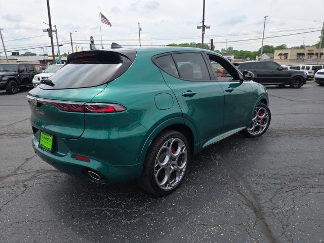Used 2025 Alfa Romeo Tonale Tributo Italiano AWD/4WD image 6