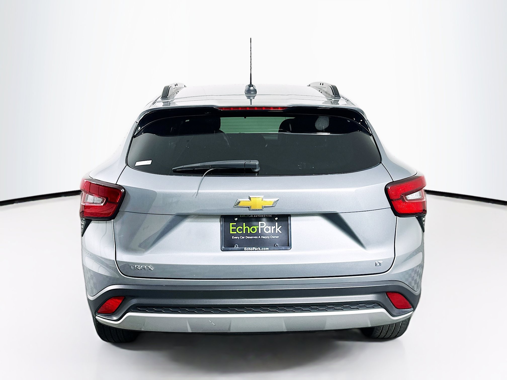 Used 2024 Chevrolet Trax LT FWD image 7