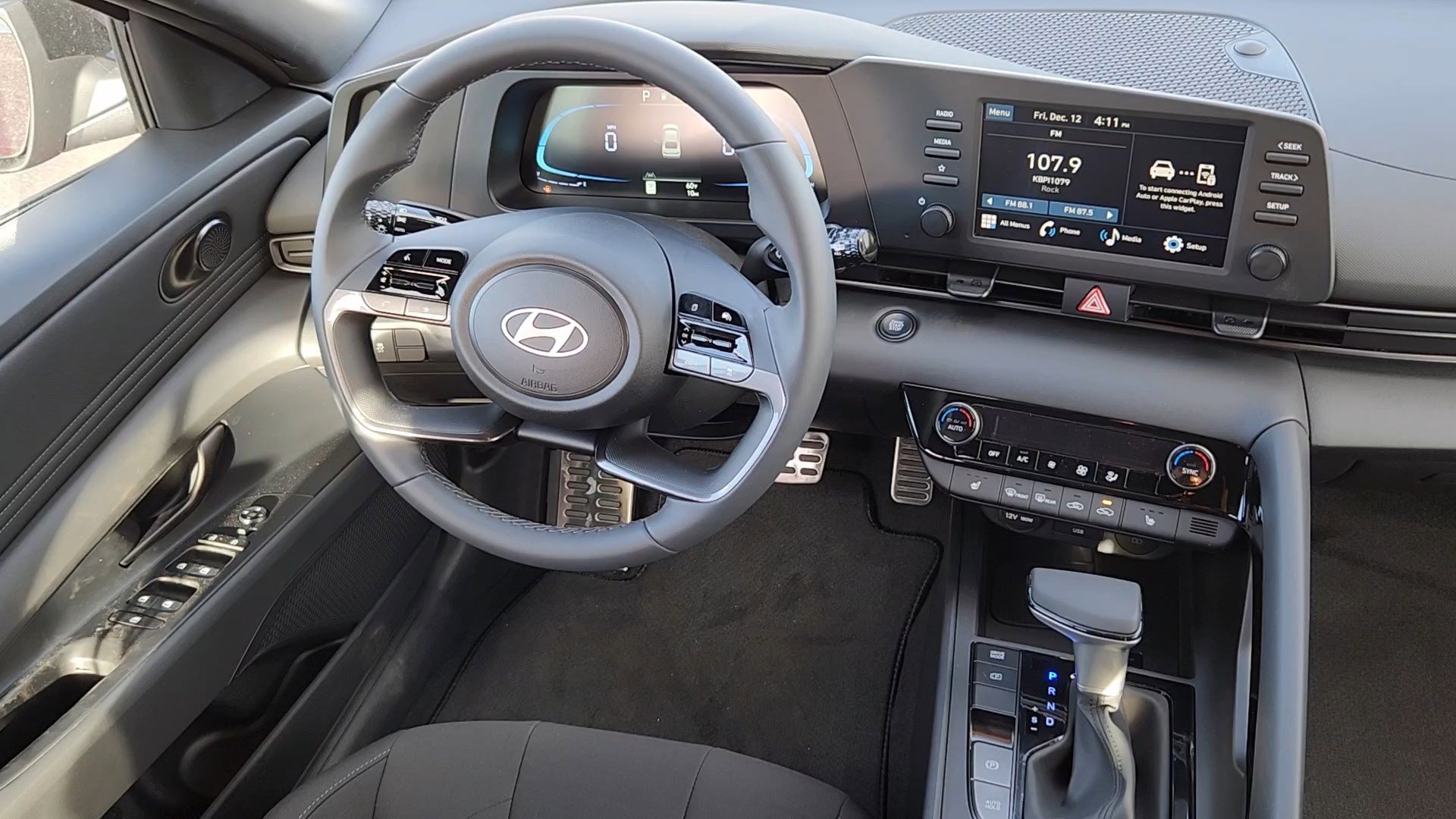 New 2026 Hyundai Elantra SEL Sport Premium image 5
