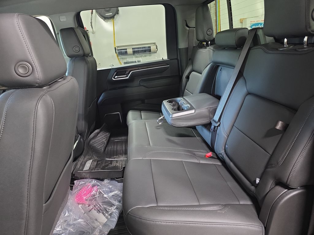 New 2026 GMC Sierra 2500 SLT AWD/4WD image 13