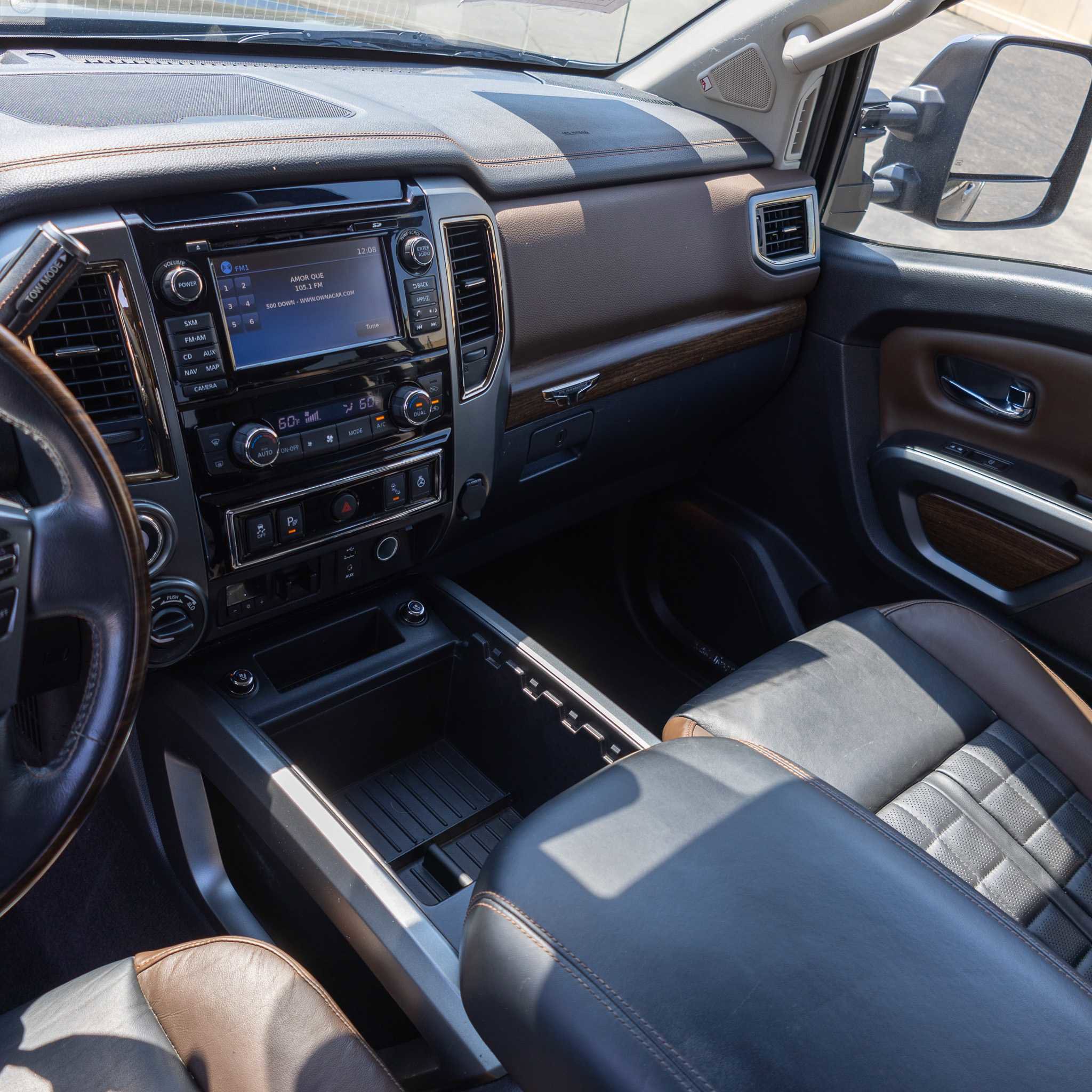 Used 2016 Nissan Titan Platinum Reserve AWD/4WD image 14