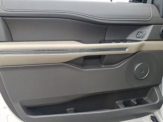 Used 2019 Ford Expedition XLT w/ Equipment Group 202A image 12