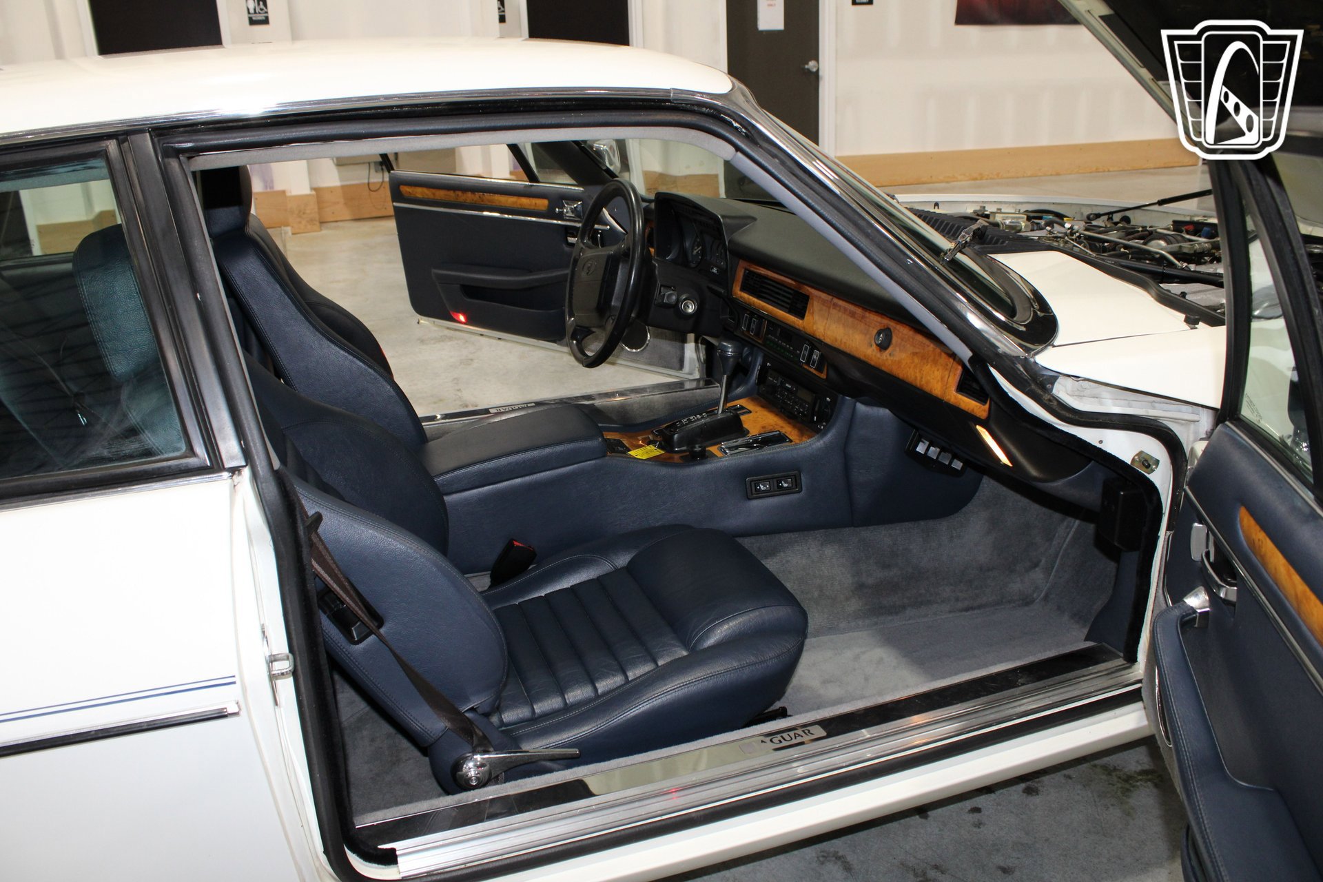 Used 1991 Jaguar XJS V12 Coupe RWD image 7