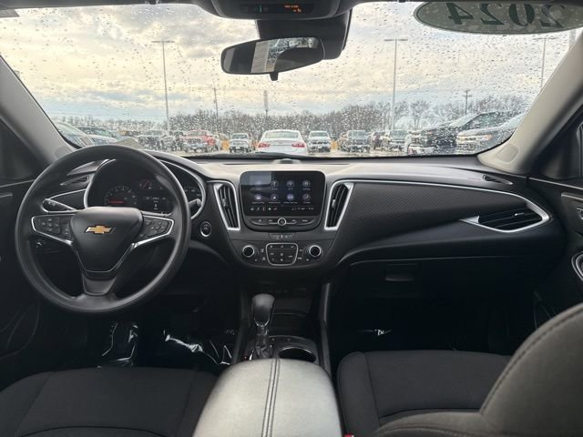 Used 2024 Chevrolet Malibu LT image 43