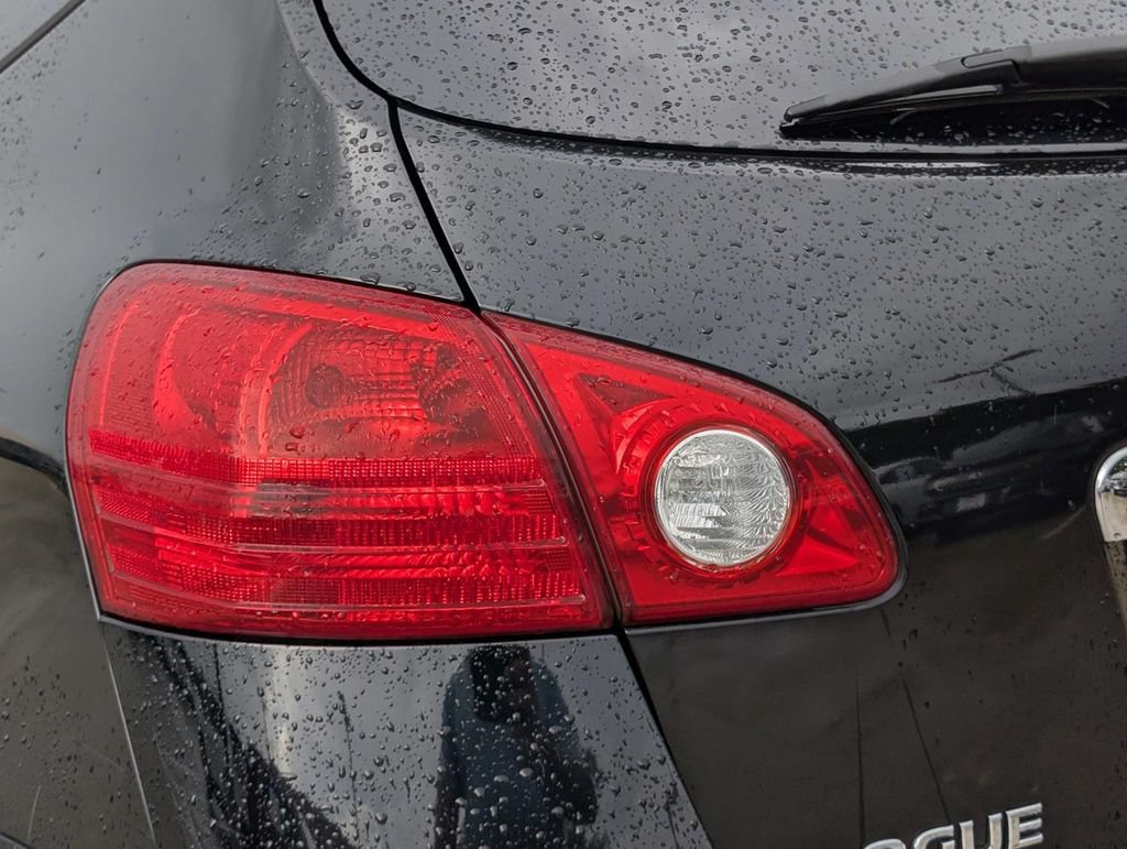 Used 2013 Nissan Rogue S w/ Special Edition Pkg FWD image 10