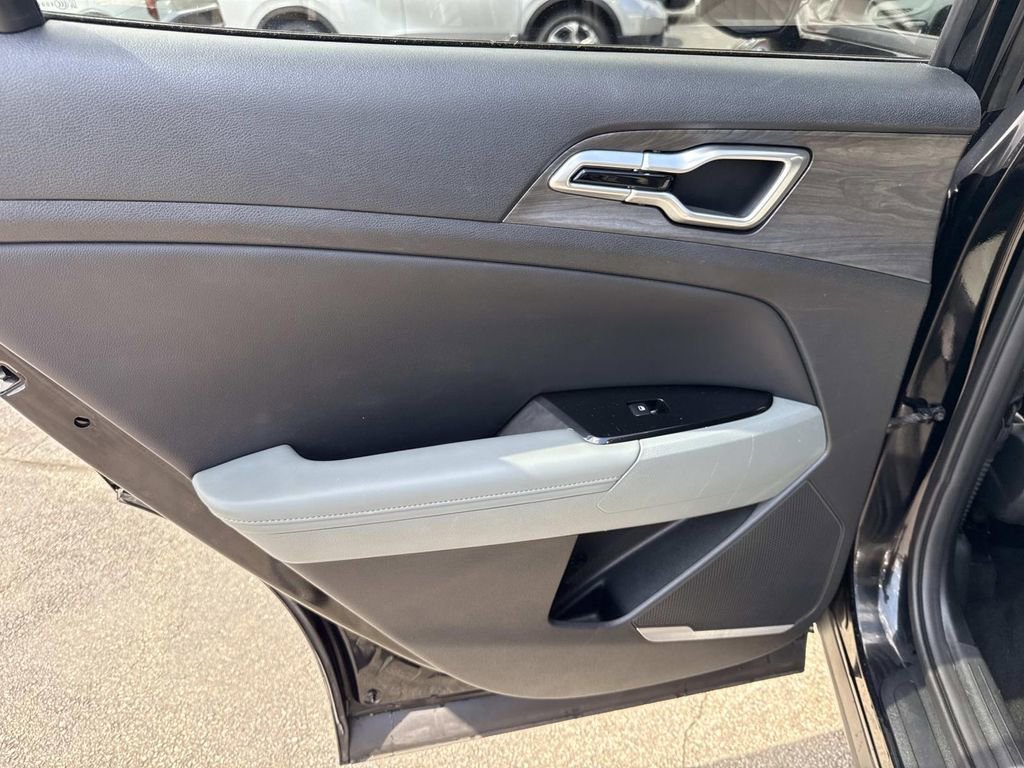 Used 2023 Kia Sportage X-Line w/ X-Line Premium Package AWD/4WD image 17