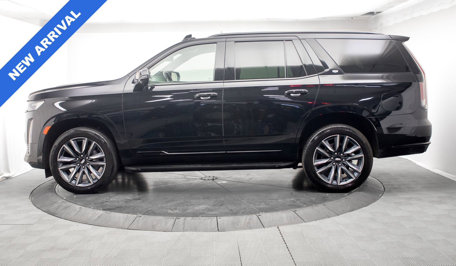 Used 2024 Cadillac Escalade Sport image 6