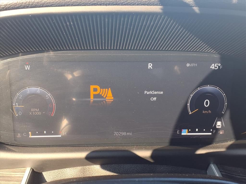 Used 2023 Jeep Wagoneer L Series II image 11