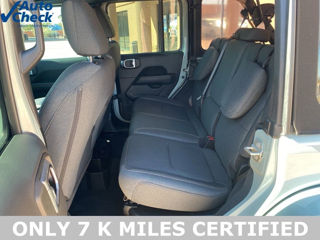 Used 2024 Jeep Wrangler Unlimited Sahara image 21