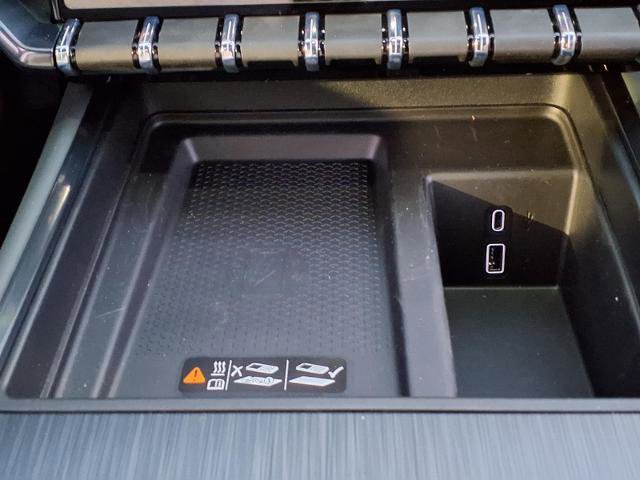 New 2026 GMC Acadia AT4 w/ Luxury Package AWD/4WD image 8