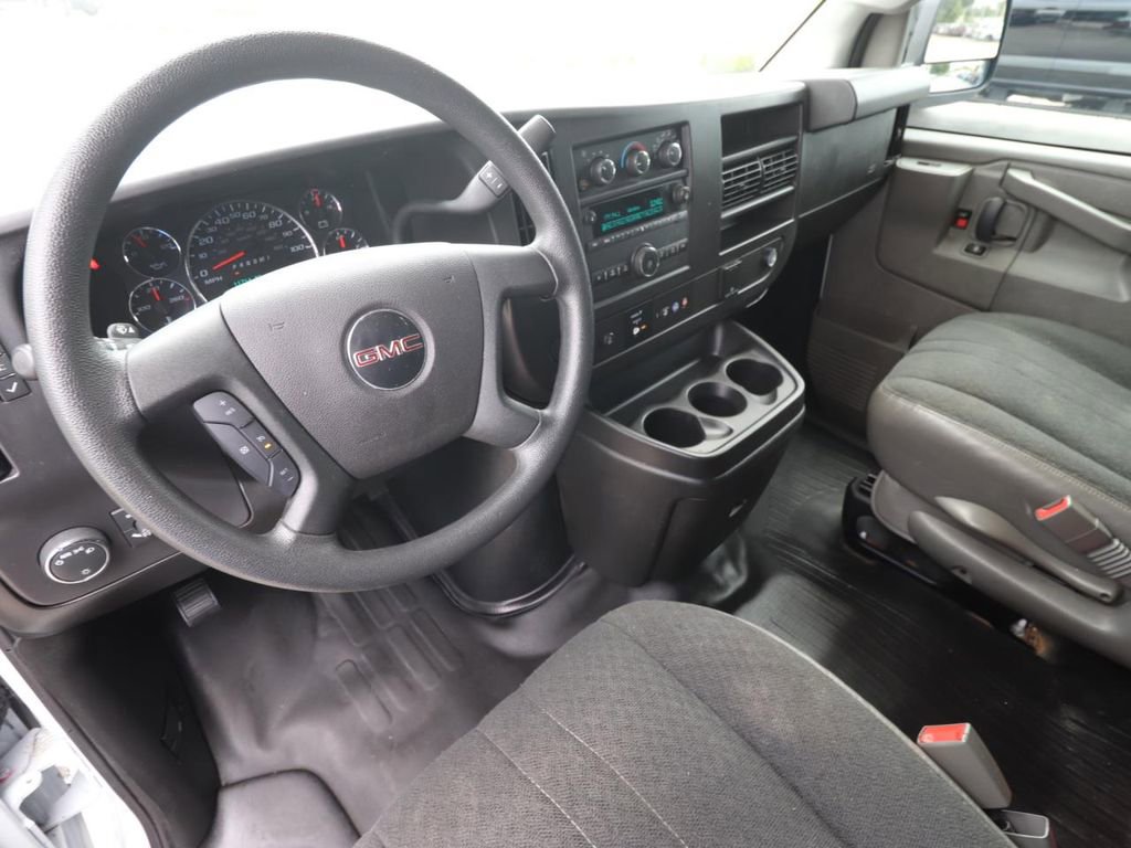 Used 2024 GMC Savana 2500 w/ Driver Convenience Package image 6
