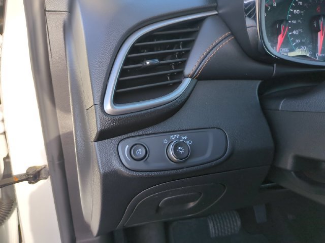 Used 2022 Chevrolet Trax LS w/ Tint and Cruise Package AWD/4WD image 14