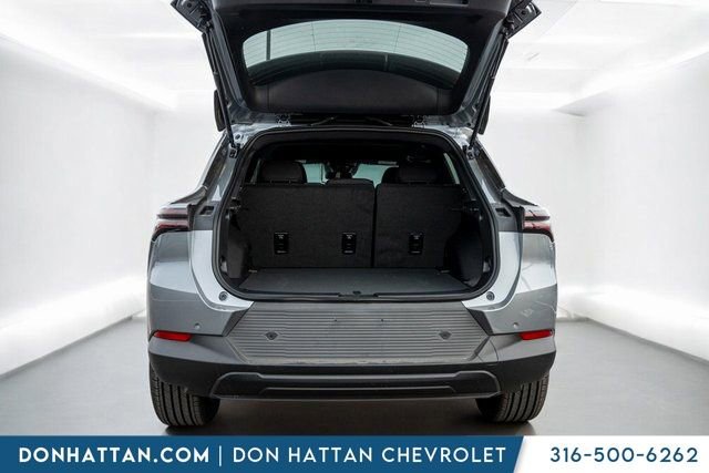 New 2026 Chevrolet Equinox EV LT image 31