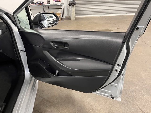 Used 2023 Toyota Corolla LE image 12