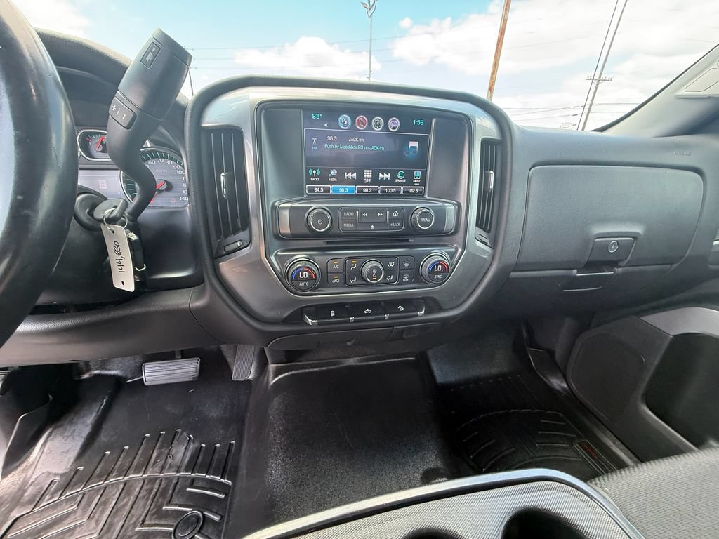Used 2017 Chevrolet Silverado 1500 LT w/ All Star Edition AWD/4WD image 15
