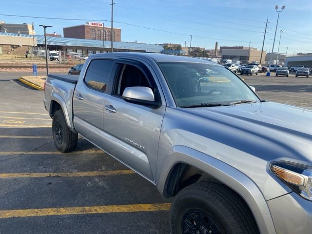 Used 2019 Toyota Tacoma SR5 image 3