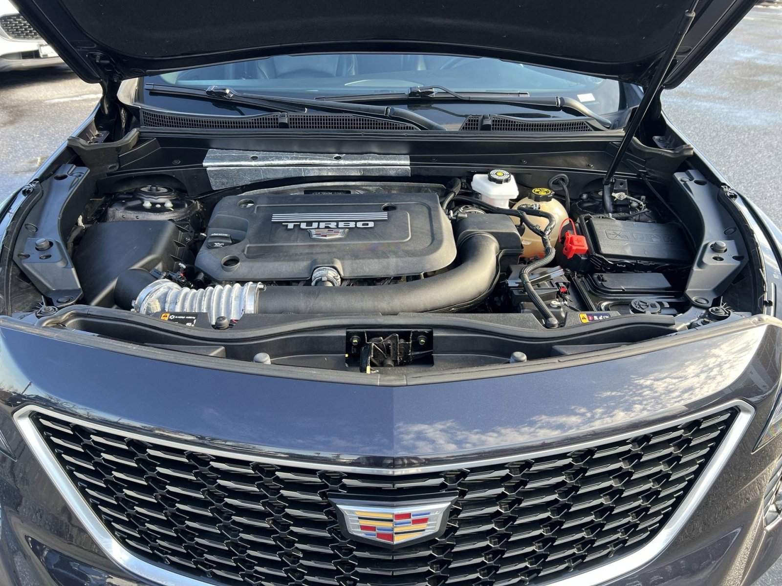 Used 2022 Cadillac XT4 Luxury w/ Cold Weather Package image 26