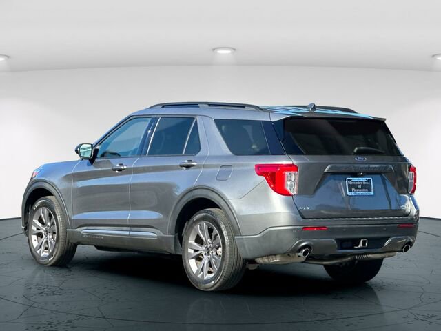 Used 2022 Ford Explorer XLT w/ Equipment Group 202A image 5