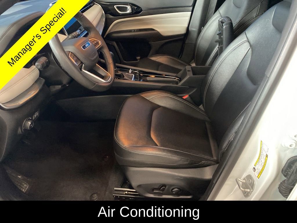 Used 2025 Jeep Compass Limited AWD/4WD image 8