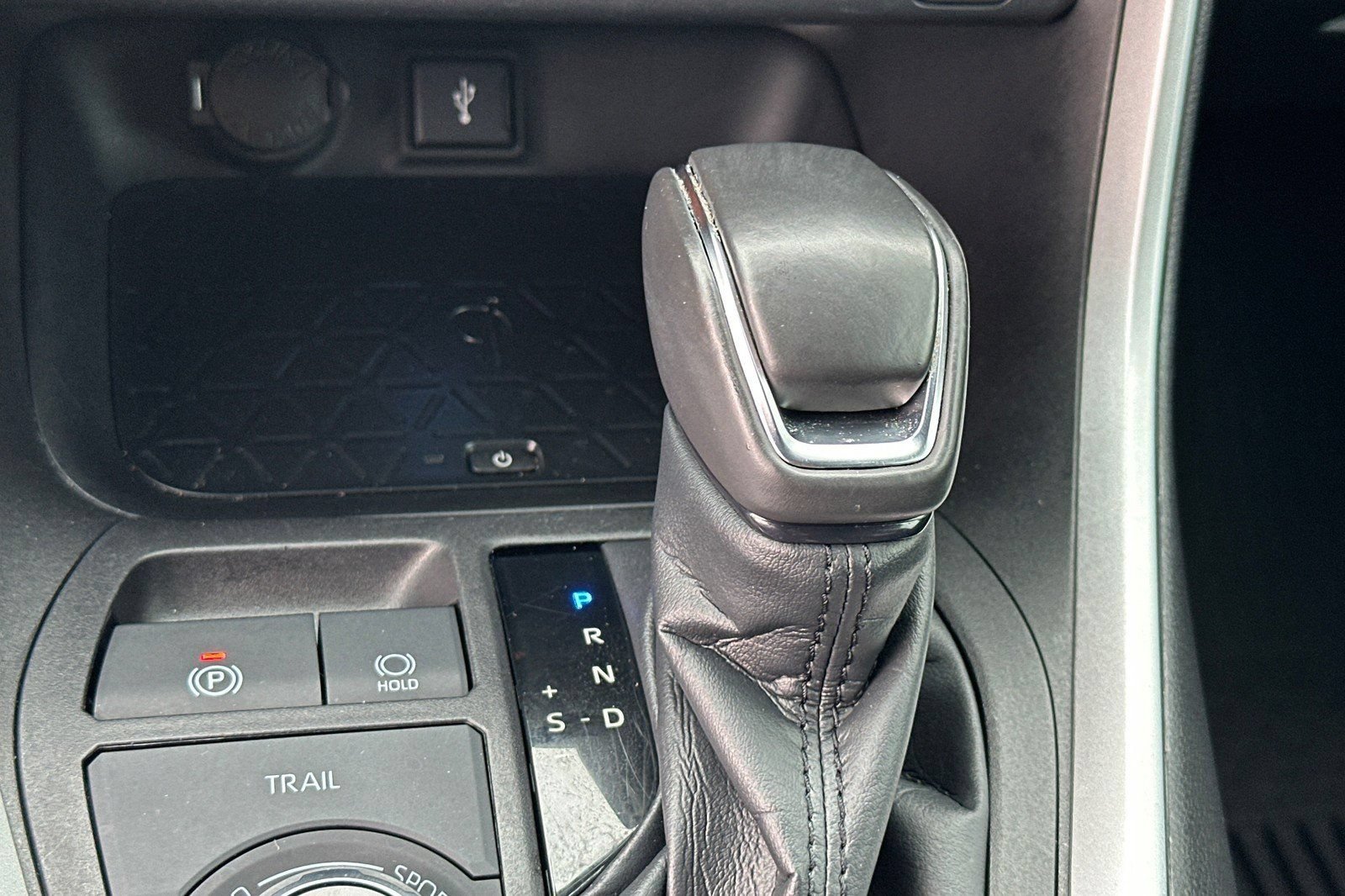Used 2021 Toyota RAV4 XSE AWD/4WD image 23