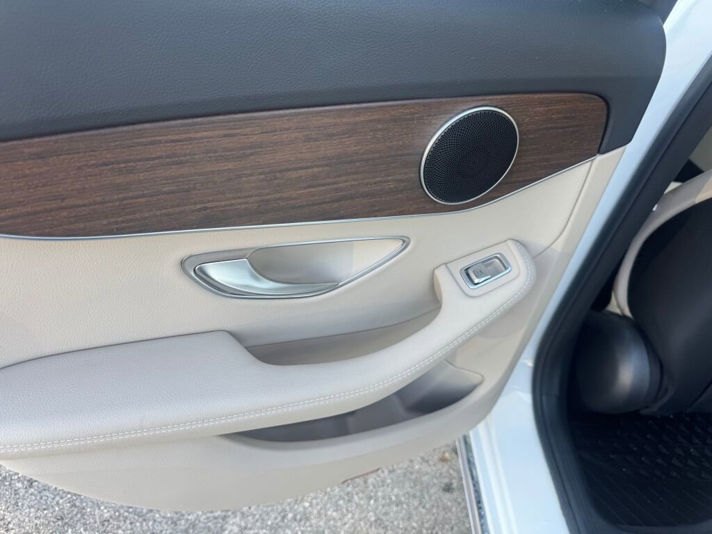 Certified 2020 Mercedes-Benz C 300 4MATIC Sedan image 16