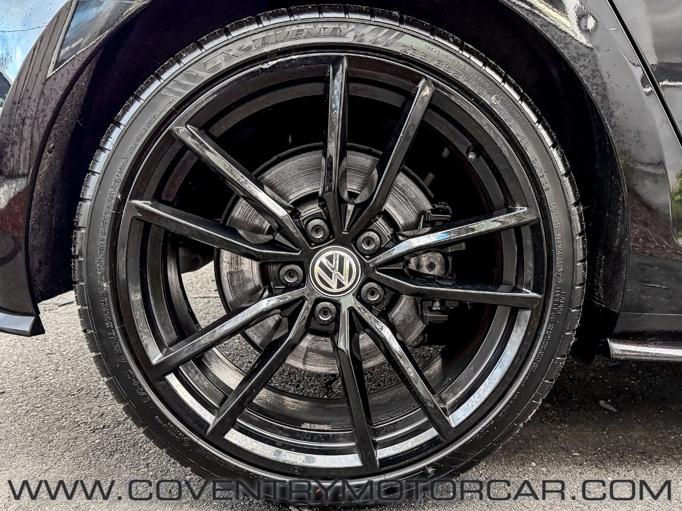 Used 2019 Volkswagen Golf R 4-Door image 13