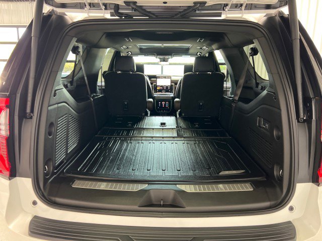 Used 2025 GMC Yukon XL Denali Ultimate w/ LPO, Floor Liner Package image 30