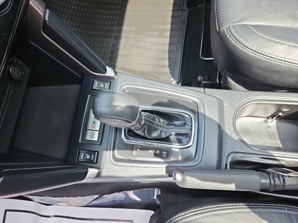 Used 2017 Subaru Forester 2.5i Touring AWD/4WD image 13