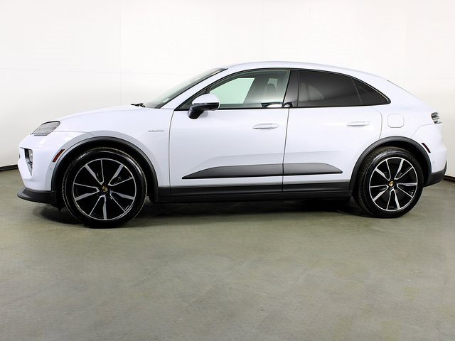 Used 2024 Porsche Macan 4 Electric image 2