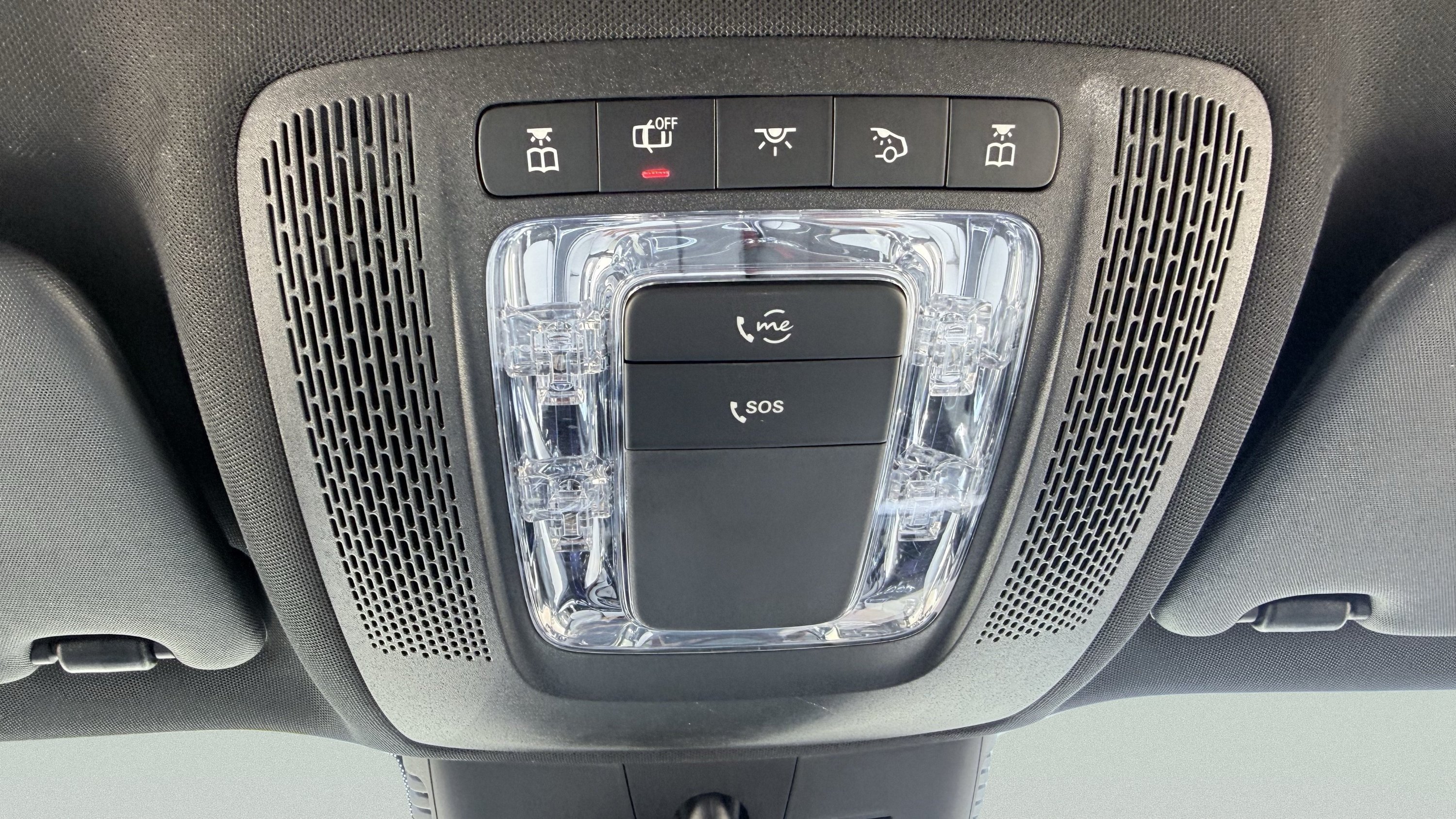 Used 2025 Mercedes-Benz GLB 250 image 60